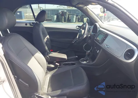 2013 Volkswagen Beetle 2.5L z USA, uszkodzony, nr VIN 3VW5P7AT7DM803858